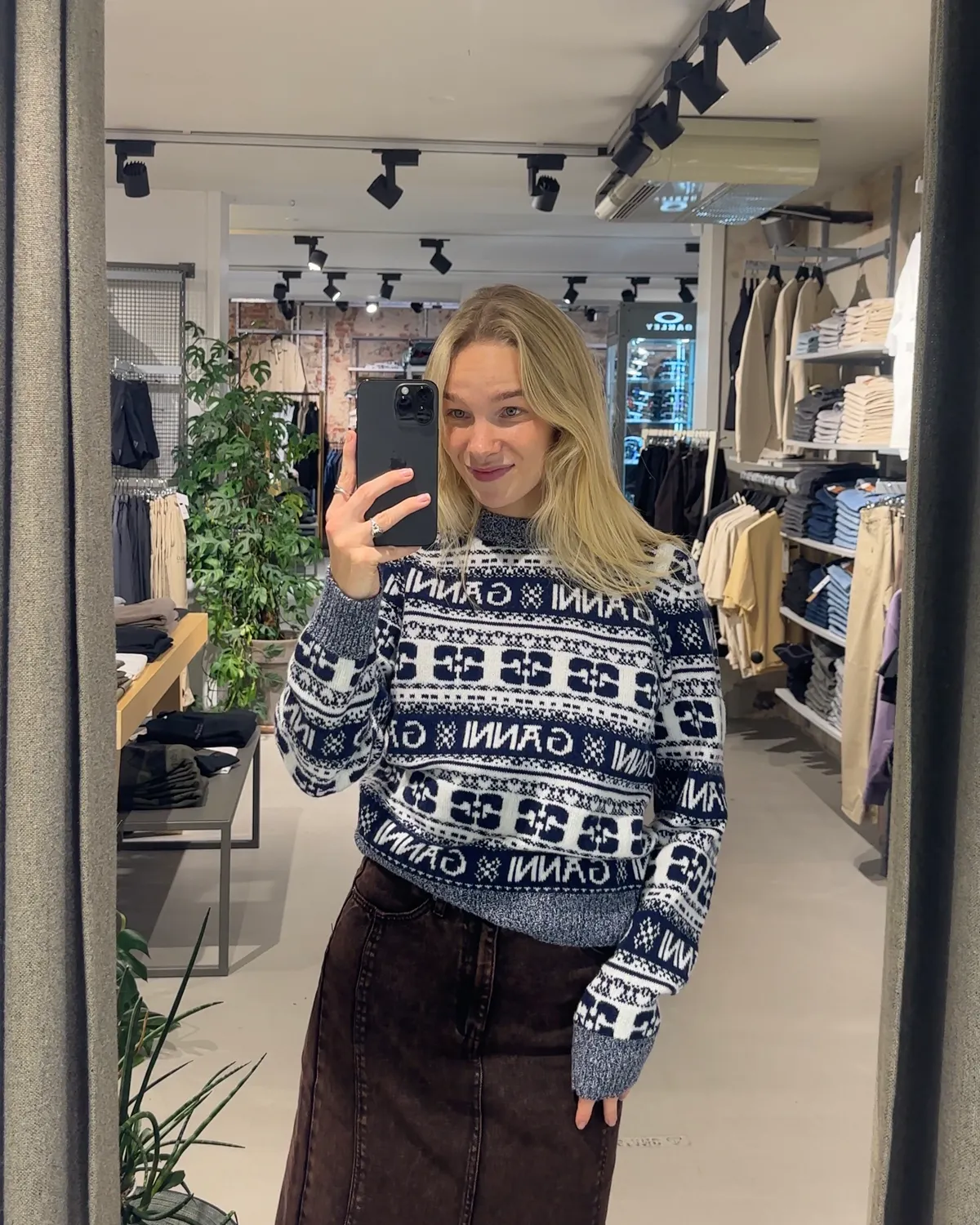 Anna Vilma - Logo Wool Mix O-neck Pullover - Sky Captain