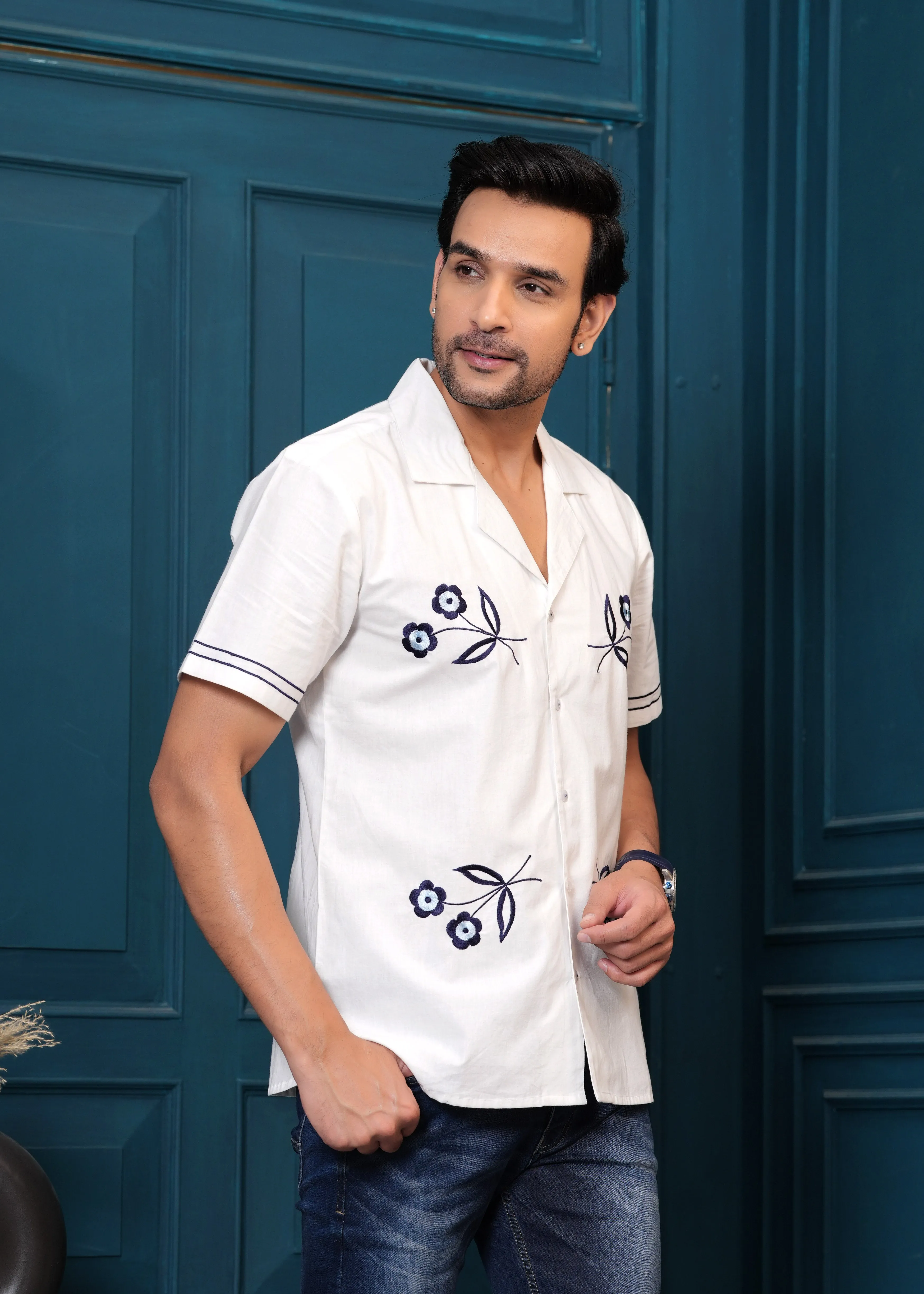 Embroiderd Spread Collor Cotton Casual Shirt