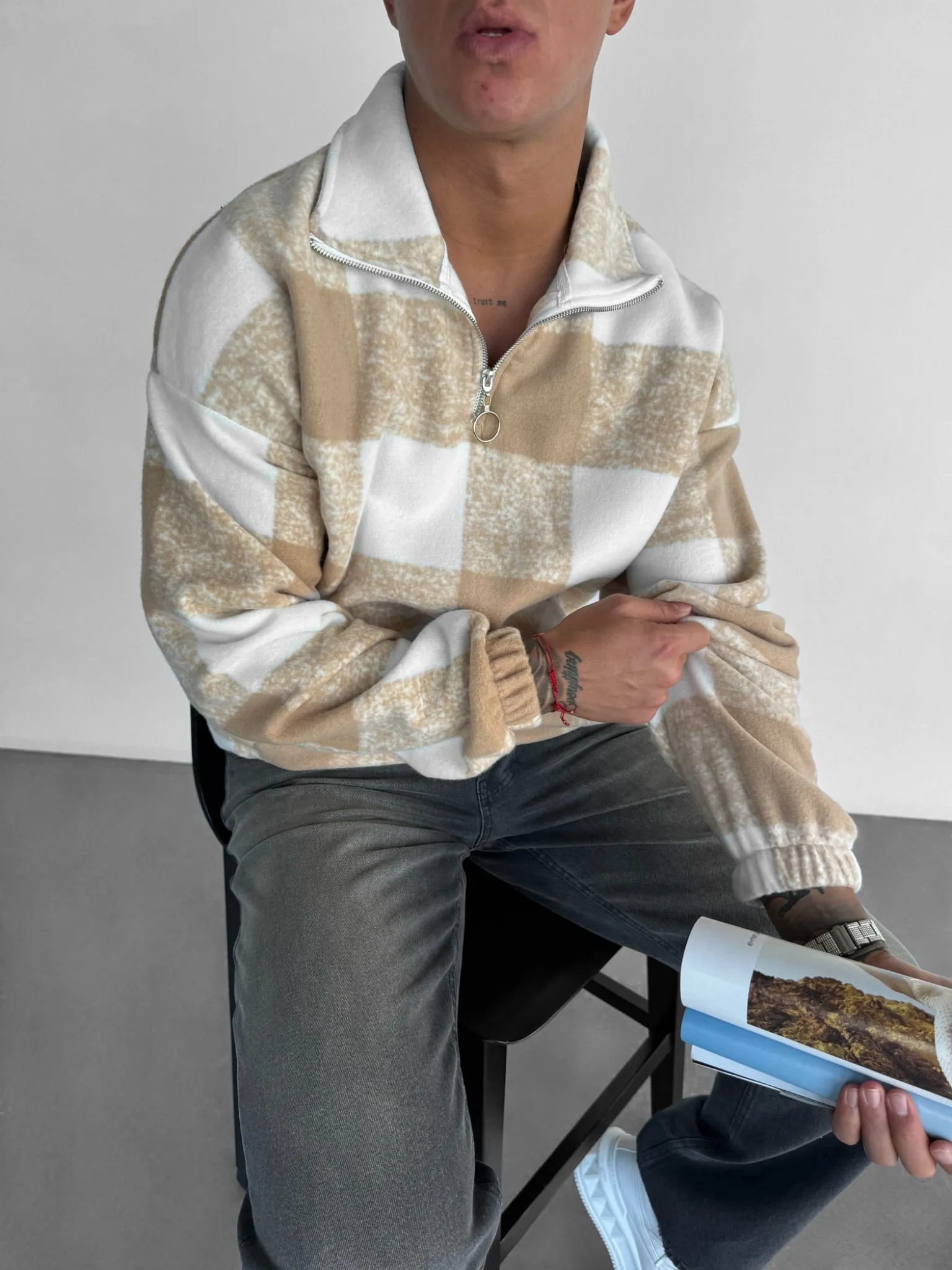 Oversize Checked Zipper Pullover - Beige