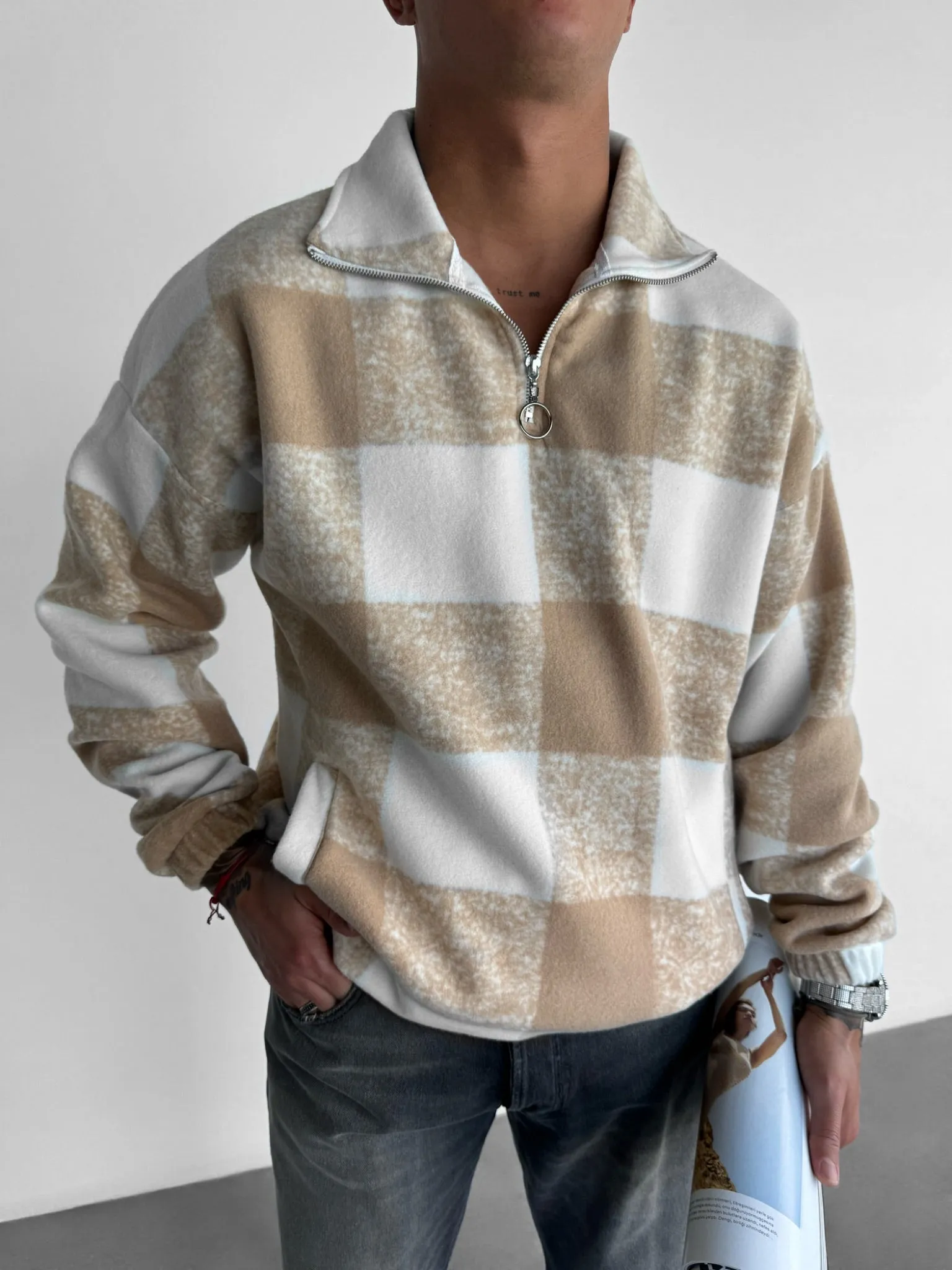 Oversize Checked Zipper Pullover - Beige