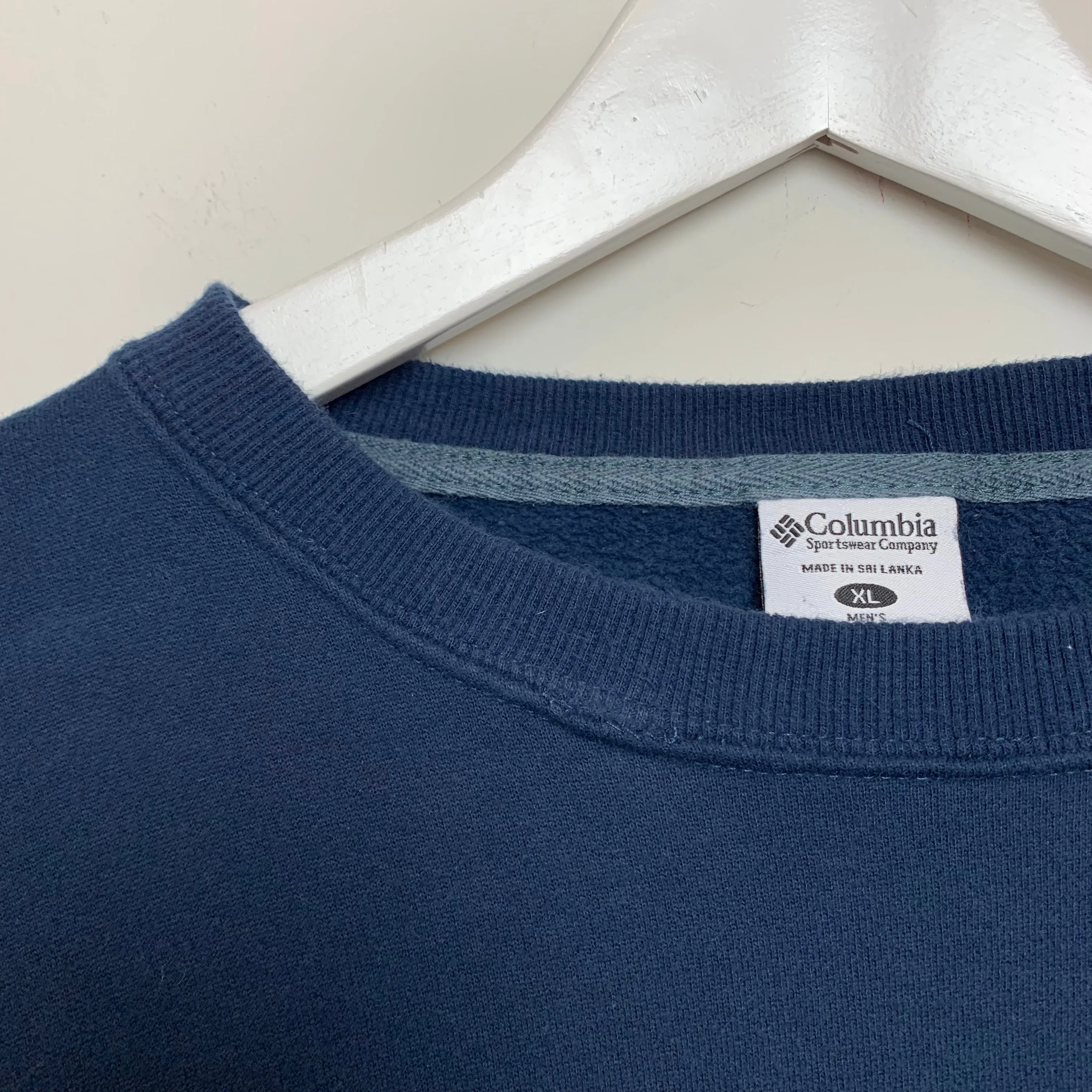 Vintage Columbia Sweatshirt Mountains Navy Blue Pullover Crewneck XL